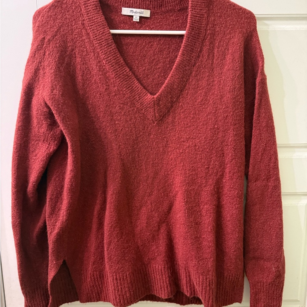 Madewell Brick Red V-Neck‎ Sweater Size XS but easily fits like a medium